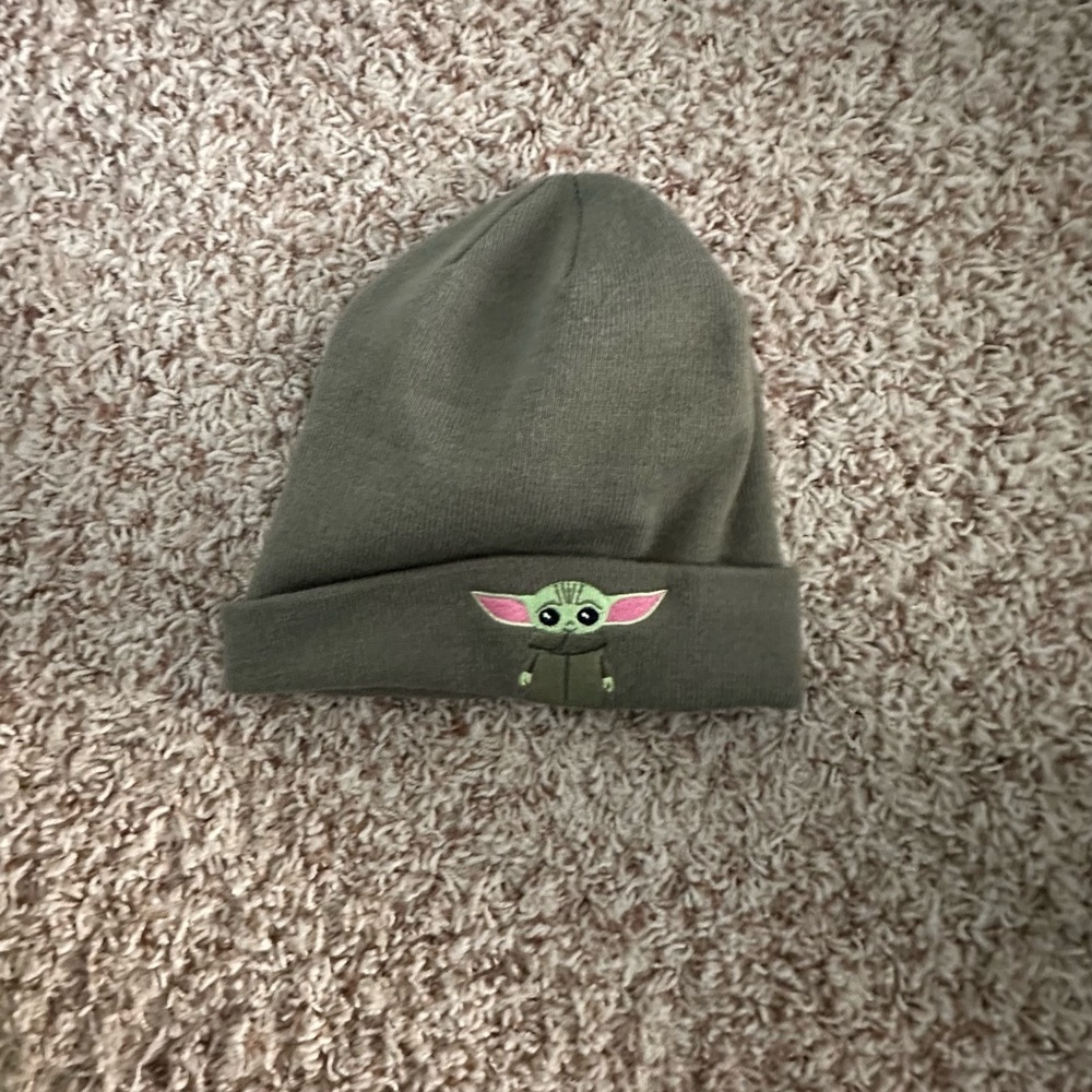 Disney the child Beanie with Green NWOT